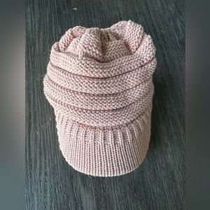 Women’s CC boutique‎ hat